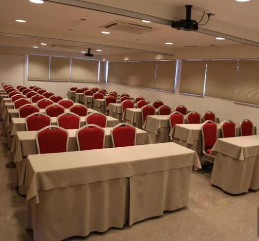 latorre salon